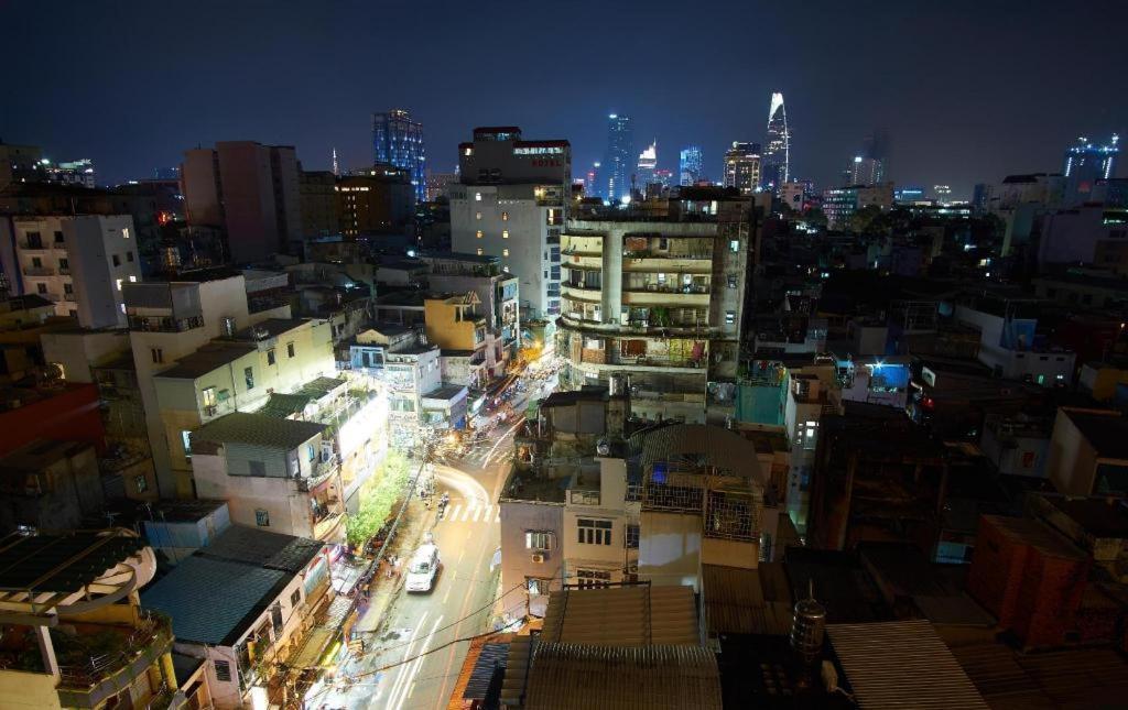 Bizu Royal Hotel Thành Pho Ho Chí Minh Esterno foto